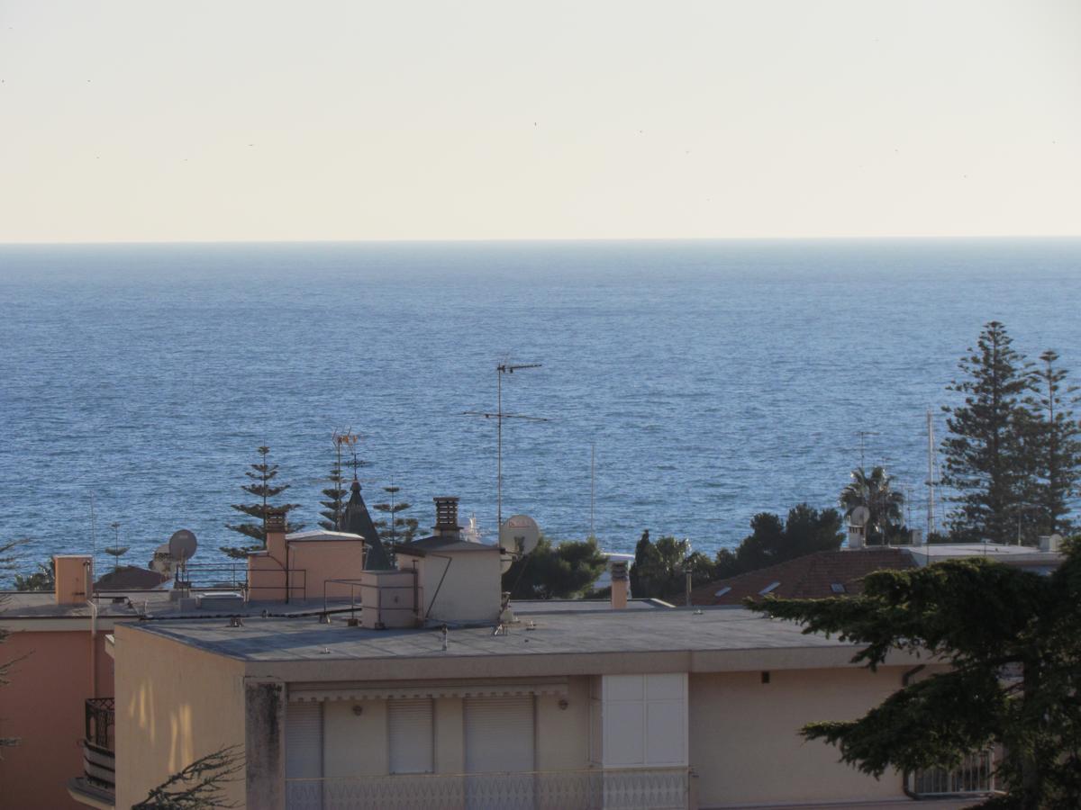 A 2 Passi Dal Mare Lejlighed Sanremo Eksteriør billede